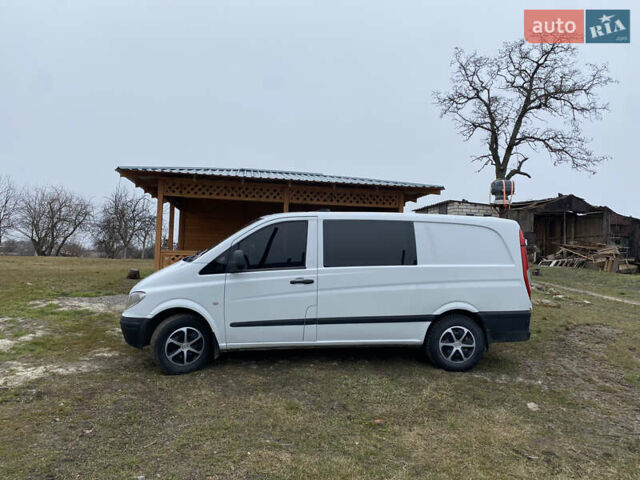 Білий Мерседес Віто, об'ємом двигуна 2.2 л та пробігом 460 тис. км за 7200 $, фото 4 на Automoto.ua
