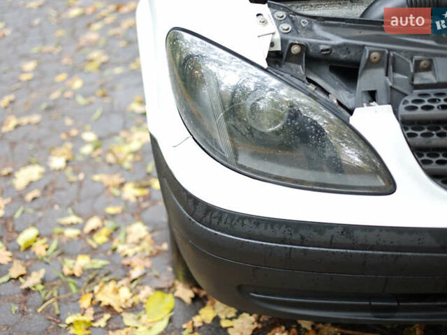 Белый Мерседес Вито, объемом двигателя 2.15 л и пробегом 246 тыс. км за 7299 $, фото 9 на Automoto.ua