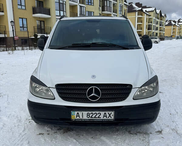 Белый Мерседес Вито, объемом двигателя 2.15 л и пробегом 345 тыс. км за 6400 $, фото 1 на Automoto.ua