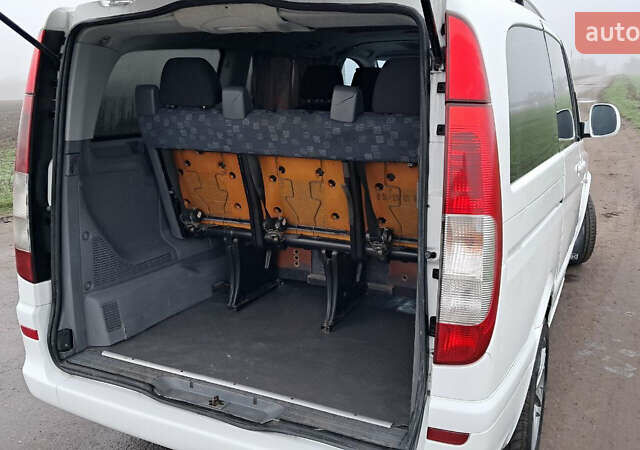 Белый Мерседес Вито, объемом двигателя 2.15 л и пробегом 366 тыс. км за 7500 $, фото 17 на Automoto.ua