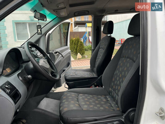 Білий Мерседес Віто, об'ємом двигуна 2.2 л та пробігом 288 тис. км за 7500 $, фото 27 на Automoto.ua