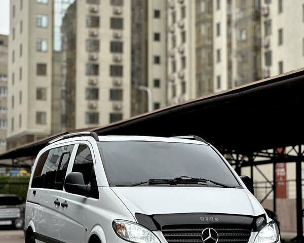 Білий Мерседес Віто, об'ємом двигуна 2.15 л та пробігом 310 тис. км за 7999 $, фото 4 на Automoto.ua