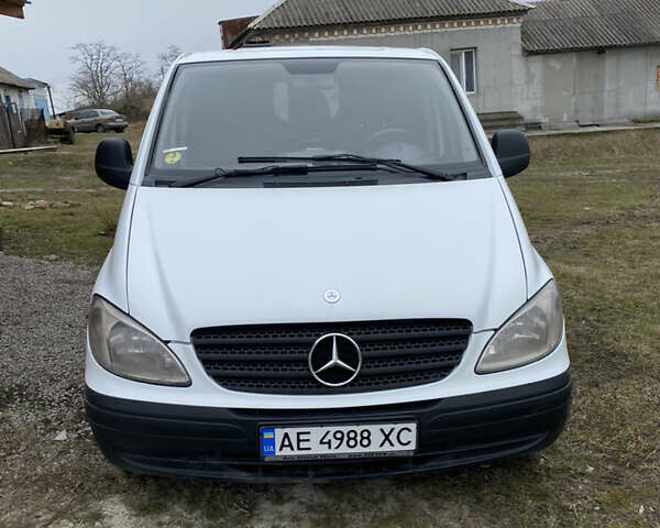 Білий Мерседес Віто, об'ємом двигуна 2.2 л та пробігом 460 тис. км за 7200 $, фото 2 на Automoto.ua