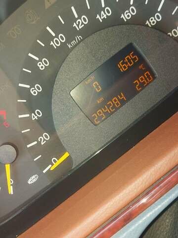 Мерседес Віто 2005 у Одесі на Automoto.ua Білий Мерседес Віто, об'ємом двигуна 2.2 л та пробігом 294 тис. км за 10800 $, фото 16 на Automoto.ua