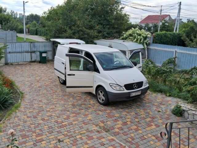 Белый Мерседес Вито, объемом двигателя 2.1 л и пробегом 370 тыс. км за 5200 $, фото 7 на Automoto.ua