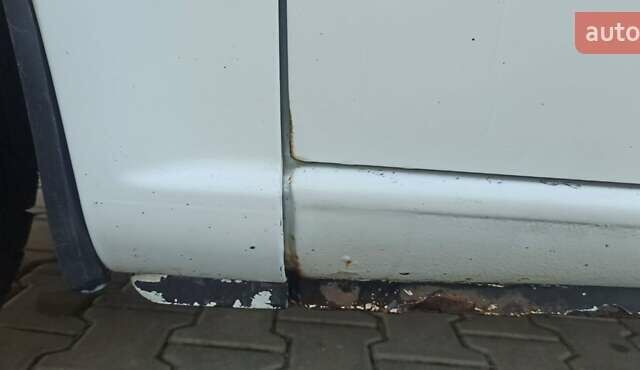 Белый Мерседес Вито, объемом двигателя 2.15 л и пробегом 362 тыс. км за 6250 $, фото 23 на Automoto.ua