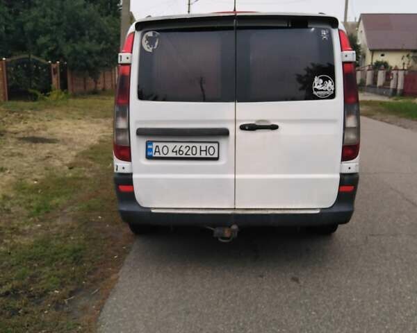 Белый Мерседес Вито, объемом двигателя 2.15 л и пробегом 547 тыс. км за 5200 $, фото 4 на Automoto.ua