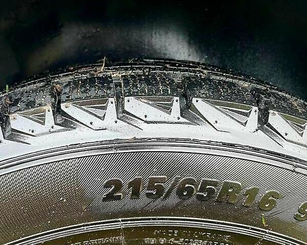 Белый Мерседес Вито, объемом двигателя 2.1 л и пробегом 270 тыс. км за 6500 $, фото 9 на Automoto.ua