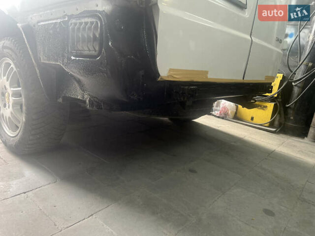 Белый Мерседес Вито, объемом двигателя 2.15 л и пробегом 246 тыс. км за 7299 $, фото 30 на Automoto.ua