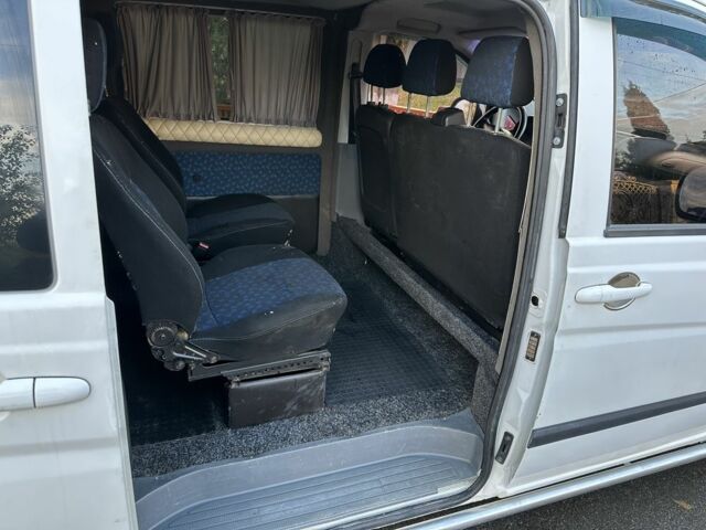 Белый Мерседес Вито, объемом двигателя 2.2 л и пробегом 293 тыс. км за 6700 $, фото 17 на Automoto.ua