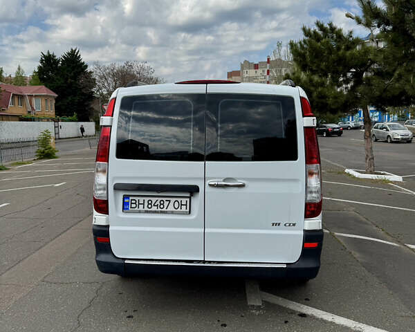 Белый Мерседес Вито, объемом двигателя 2.15 л и пробегом 270 тыс. км за 6999 $, фото 9 на Automoto.ua