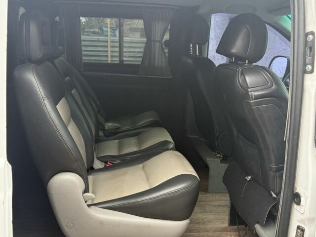 Белый Мерседес Вито, объемом двигателя 2.1 л и пробегом 270 тыс. км за 8300 $, фото 7 на Automoto.ua