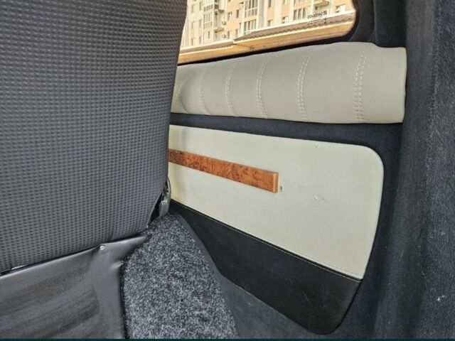 Білий Мерседес Віто, об'ємом двигуна 2.1 л та пробігом 370 тис. км за 7200 $, фото 18 на Automoto.ua