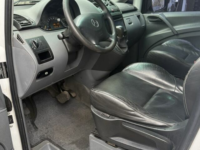 Белый Мерседес Вито, объемом двигателя 2.1 л и пробегом 270 тыс. км за 8300 $, фото 5 на Automoto.ua