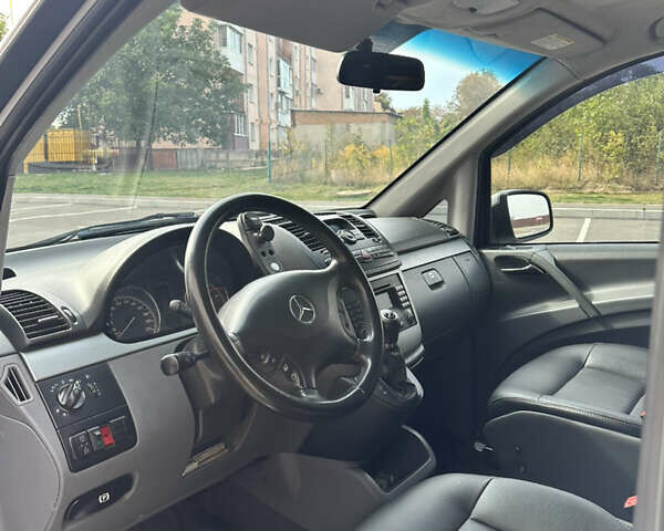 Белый Мерседес Вито, объемом двигателя 3 л и пробегом 290 тыс. км за 12500 $, фото 6 на Automoto.ua