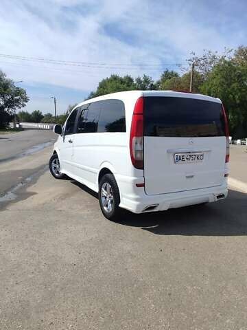 Белый Мерседес Вито, объемом двигателя 2.15 л и пробегом 353 тыс. км за 8600 $, фото 6 на Automoto.ua