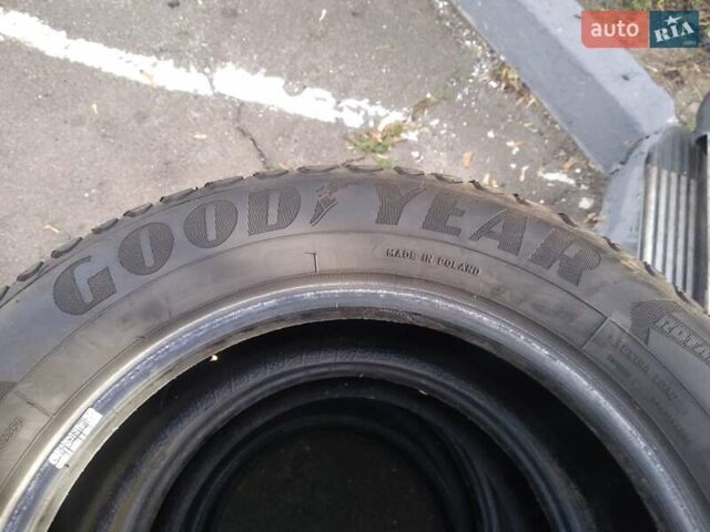 Белый Мерседес Вито, объемом двигателя 2.15 л и пробегом 405 тыс. км за 6800 $, фото 14 на Automoto.ua