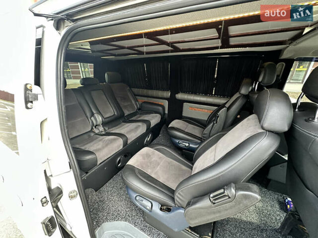 Белый Мерседес Вито, объемом двигателя 3 л и пробегом 290 тыс. км за 12500 $, фото 9 на Automoto.ua