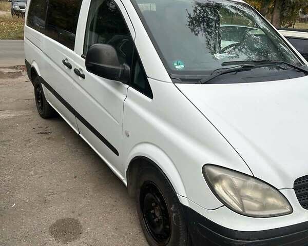 Белый Мерседес Вито, объемом двигателя 2.15 л и пробегом 590 тыс. км за 5500 $, фото 6 на Automoto.ua