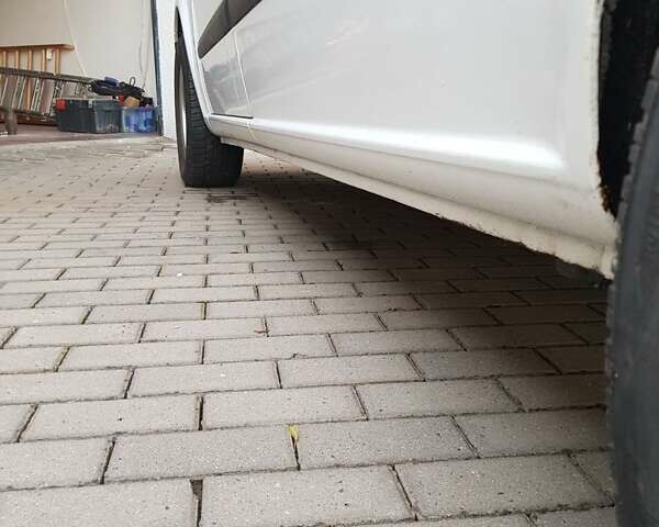 Белый Мерседес Вито, объемом двигателя 2.15 л и пробегом 338 тыс. км за 7900 $, фото 10 на Automoto.ua