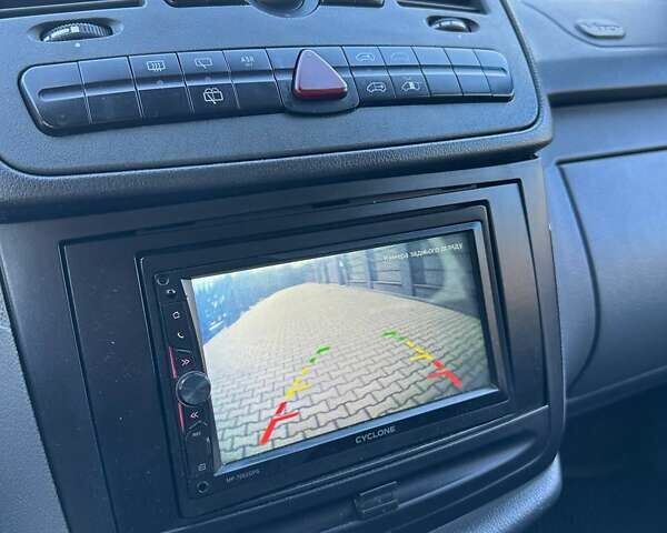 Белый Мерседес Вито, объемом двигателя 2.15 л и пробегом 421 тыс. км за 7200 $, фото 44 на Automoto.ua