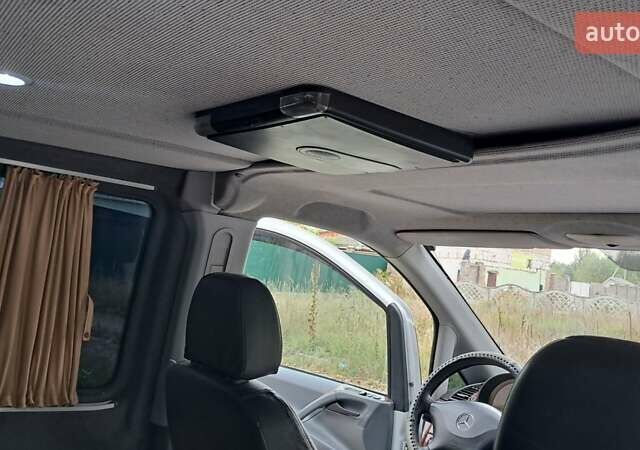 Белый Мерседес Вито, объемом двигателя 2.15 л и пробегом 272 тыс. км за 7600 $, фото 27 на Automoto.ua