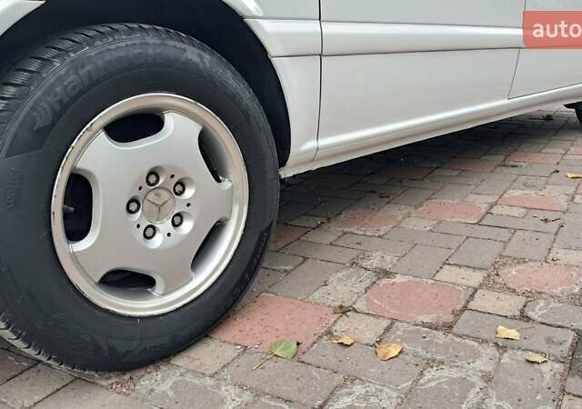 Белый Мерседес Вито, объемом двигателя 2.15 л и пробегом 272 тыс. км за 7600 $, фото 15 на Automoto.ua