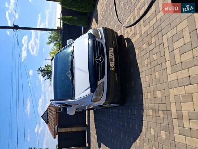 Білий Мерседес Віто, об'ємом двигуна 2.15 л та пробігом 282 тис. км за 8200 $, фото 1 на Automoto.ua
