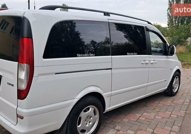 Белый Мерседес Вито, объемом двигателя 2.15 л и пробегом 272 тыс. км за 7600 $, фото 2 на Automoto.ua