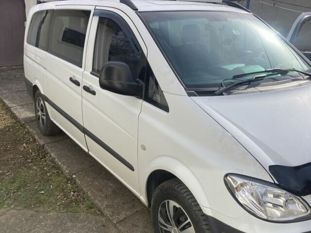 Белый Мерседес Вито, объемом двигателя 2.1 л и пробегом 322 тыс. км за 8000 $, фото 1 на Automoto.ua