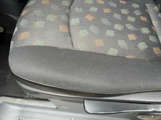 Белый Мерседес Вито, объемом двигателя 2.2 л и пробегом 237 тыс. км за 6800 $, фото 1 на Automoto.ua