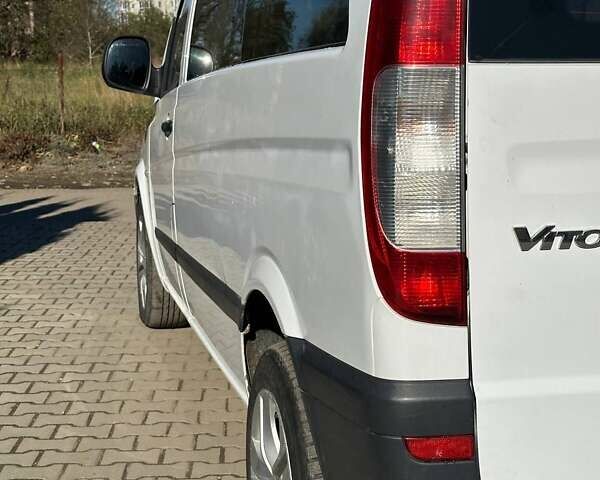 Белый Мерседес Вито, объемом двигателя 2.15 л и пробегом 421 тыс. км за 7200 $, фото 24 на Automoto.ua