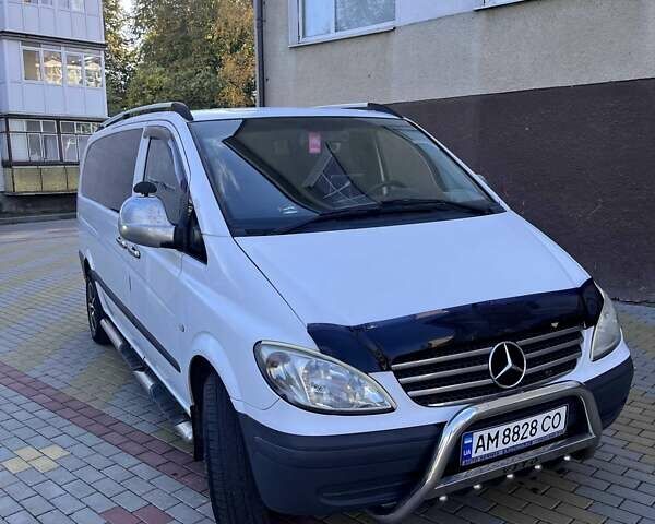 Мерседес Вито 2006 в Житомире на Automoto.ua Белый Мерседес Вито, объемом двигателя 2.1 л и пробегом 266 тыс. км за 7777 $, фото 1 на Automoto.ua