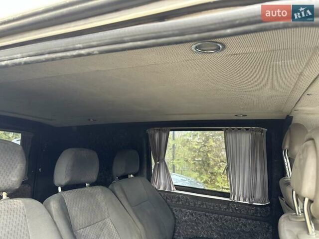Белый Мерседес Вито, объемом двигателя 2.15 л и пробегом 402 тыс. км за 5700 $, фото 7 на Automoto.ua