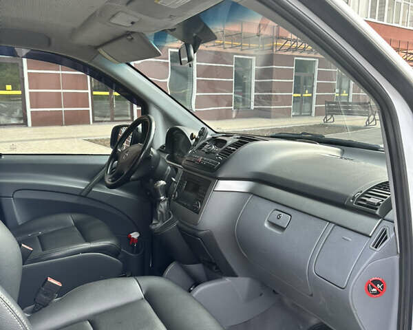 Белый Мерседес Вито, объемом двигателя 3 л и пробегом 290 тыс. км за 12500 $, фото 8 на Automoto.ua