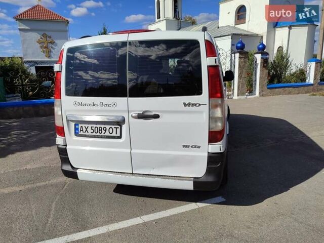 Белый Мерседес Вито, объемом двигателя 2.15 л и пробегом 302 тыс. км за 7200 $, фото 1 на Automoto.ua