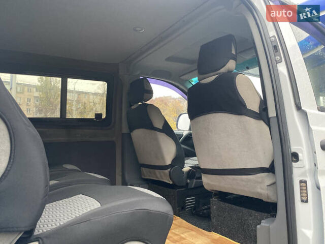 Белый Мерседес Вито, объемом двигателя 2.15 л и пробегом 263 тыс. км за 7499 $, фото 12 на Automoto.ua