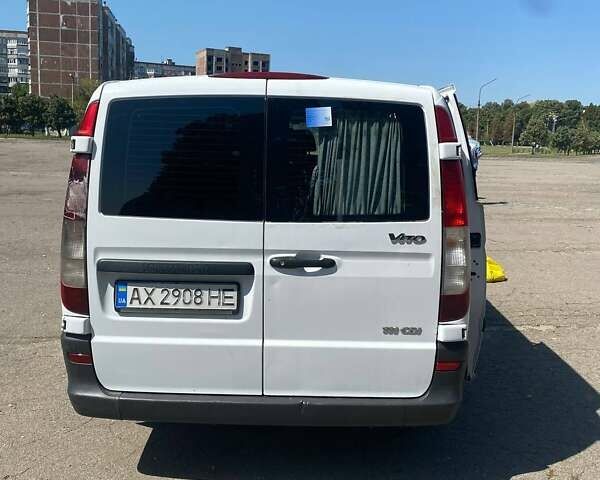 Білий Мерседес Віто, об'ємом двигуна 2.2 л та пробігом 420 тис. км за 6900 $, фото 3 на Automoto.ua
