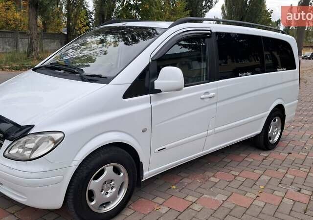 Белый Мерседес Вито, объемом двигателя 2.15 л и пробегом 272 тыс. км за 7600 $, фото 3 на Automoto.ua