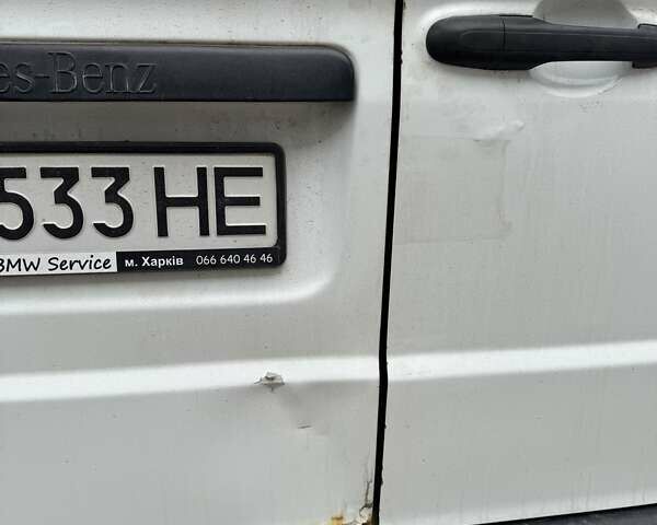 Белый Мерседес Вито, объемом двигателя 2.15 л и пробегом 323 тыс. км за 5200 $, фото 5 на Automoto.ua