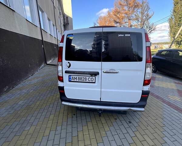 Мерседес Вито 2006 в Житомире на Automoto.ua Белый Мерседес Вито, объемом двигателя 2.1 л и пробегом 266 тыс. км за 7777 $, фото 6 на Automoto.ua