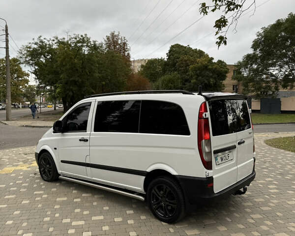 Белый Мерседес Вито, объемом двигателя 2.15 л и пробегом 371 тыс. км за 7900 $, фото 13 на Automoto.ua