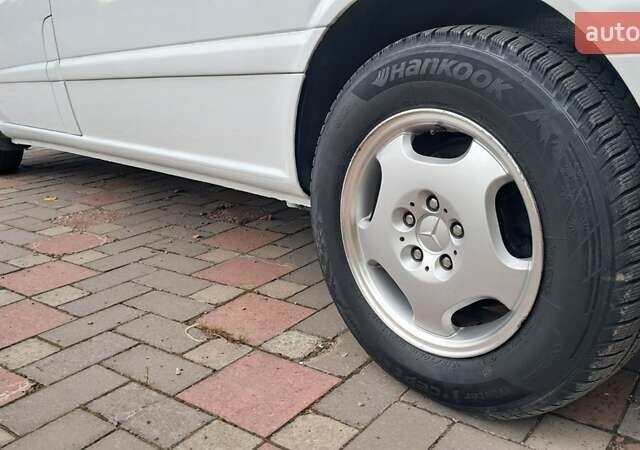 Белый Мерседес Вито, объемом двигателя 2.15 л и пробегом 272 тыс. км за 7600 $, фото 14 на Automoto.ua