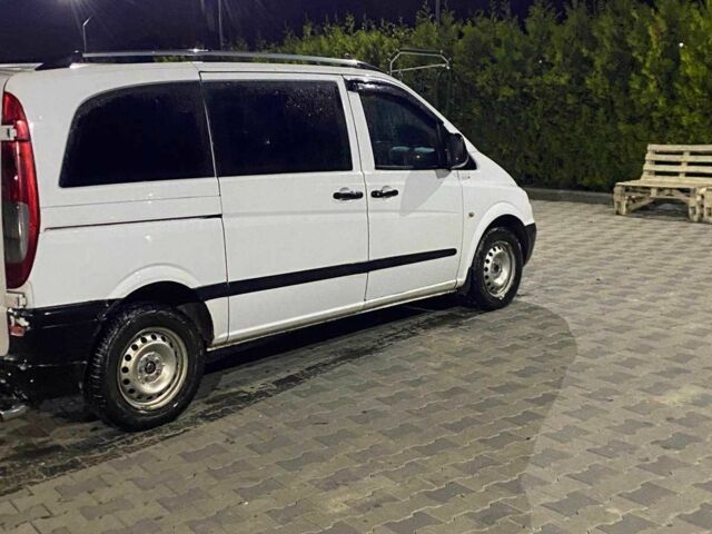 Белый Мерседес Вито, объемом двигателя 2.2 л и пробегом 400 тыс. км за 3999 $, фото 6 на Automoto.ua