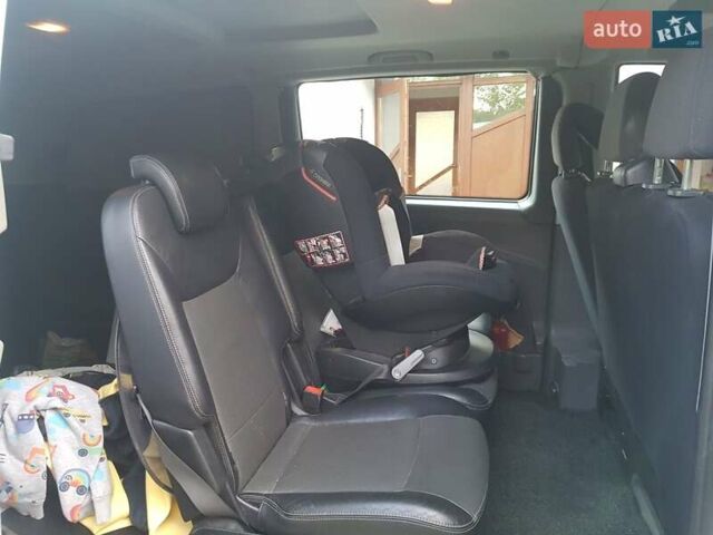 Белый Мерседес Вито, объемом двигателя 2.15 л и пробегом 338 тыс. км за 7900 $, фото 8 на Automoto.ua
