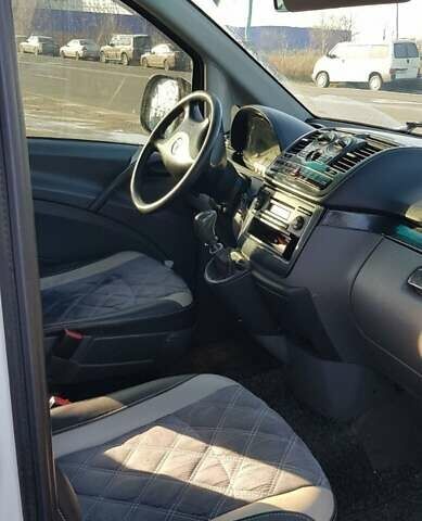Білий Мерседес Віто, об'ємом двигуна 2.2 л та пробігом 367 тис. км за 7000 $, фото 7 на Automoto.ua