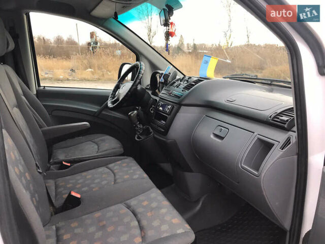 Білий Мерседес Віто, об'ємом двигуна 2.1 л та пробігом 320 тис. км за 7350 $, фото 3 на Automoto.ua