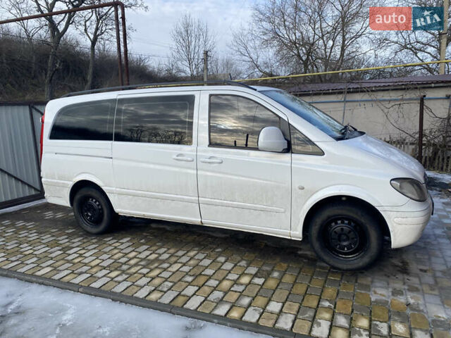 Белый Мерседес Вито, объемом двигателя 2.15 л и пробегом 286 тыс. км за 8600 $, фото 1 на Automoto.ua