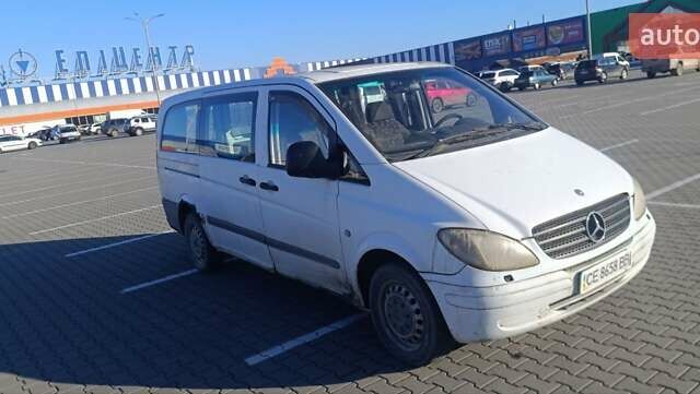 Белый Мерседес Вито, объемом двигателя 2.2 л и пробегом 446 тыс. км за 4600 $, фото 5 на Automoto.ua