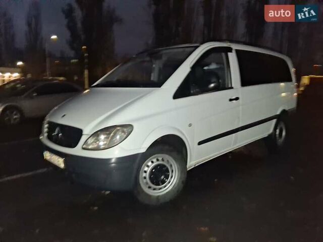 Белый Мерседес Вито, объемом двигателя 2.15 л и пробегом 439 тыс. км за 8350 $, фото 5 на Automoto.ua